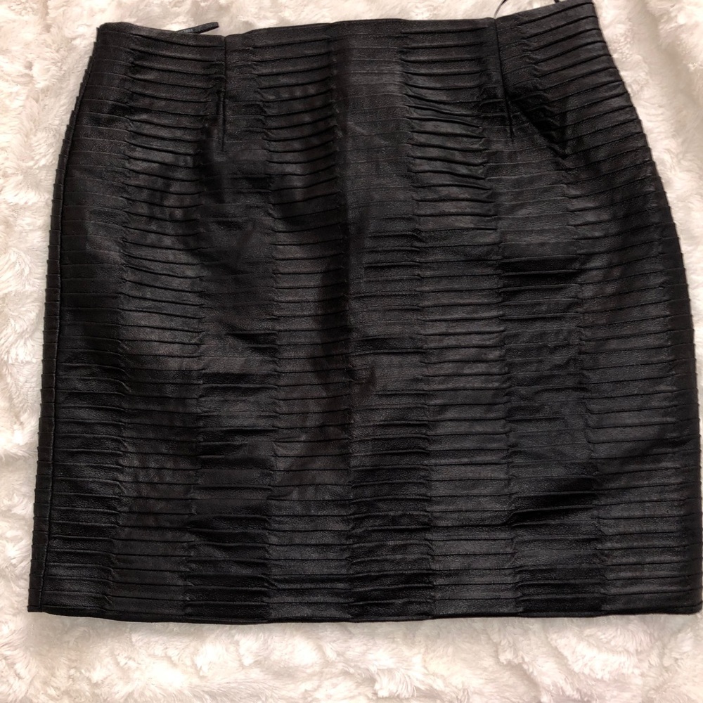 Faux leather mini skirt